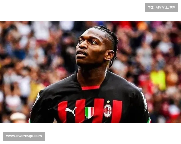 意甲积分榜格局成形：国际米兰61分领跑，AC米兰53分次席，争冠悬念渐失